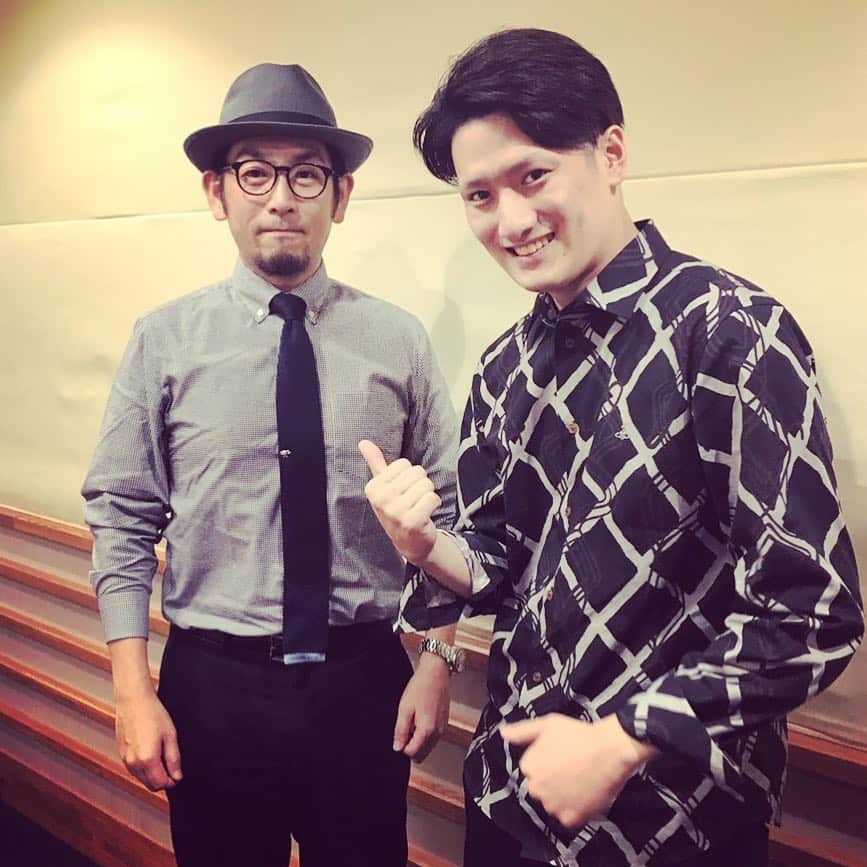 坂東亀三郎さんのインスタグラム写真 - (坂東亀三郎Instagram)「中村隼人(@1130_nakamurahayato )さんのNHK-FM「邦楽ジョッキー」にゲスト出演させて頂きました。前回は襲名前に、今回は襲名後に、と有難い事に襲名前後に続けて呼んで頂きました。そして今回も超絶に楽しい収録でした。  放送日等の詳細は僕のTwitterで！  #中村隼人 #邦楽ジョッキー #NHK #FM #歌舞伎 #音羽屋 #歌舞伎役者 #彦三郎 #坂東彦三郎 #九代目 #歌舞伎部 #KABUKI #otowayabando コメントはお気軽に📝」10月1日 20時18分 - otowayabando