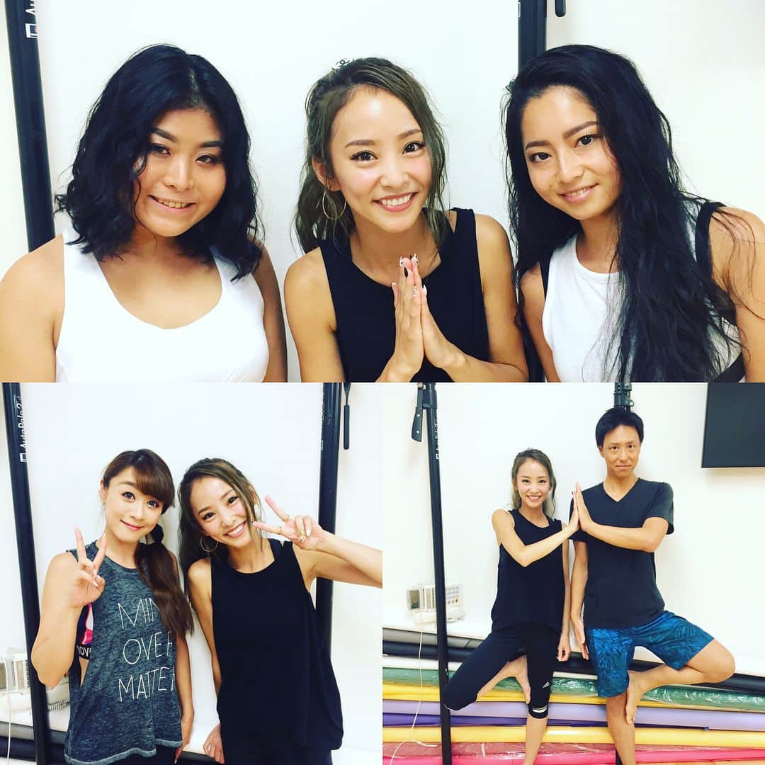 武田静加さんのインスタグラム写真 - (武田静加Instagram)「【第24回静加YOGA】 #静加YOGA @渋谷 ありがとうございました♥️ . . 今回は呼吸調整を長く！ 吸う息と吐く息均等に4秒吸って8秒で吐く、手で感覚を叩きながらお部屋を暗くして行なっていきました。 肩周りをしっかりとほぐして肩甲骨をたくさん動かして #戦士のポーズ2 #戦士のポーズ4 立ちのポーズ #三日月のポーズ #飛行機のポーズ ✈️ 立ちのポーズはじっくりと♥️ たくさん動いたのでシャバーサナは少し長めに、赤ちゃんもよくきくオルゴールをかけながら🎵 . . . 最後に#船のポーズ きついですが「せーの」っといっせいに手を上げてました（笑） . . . ここから先は #blog更新 したので是非♥️♥️♥️ . .  #yoga#ヨガ#ヨーガ#yogainstructor#instructor#ヨガインストラクター#インストラクター#model#モデル#thankyou#love」10月1日 20時35分 - takedashizuka0517