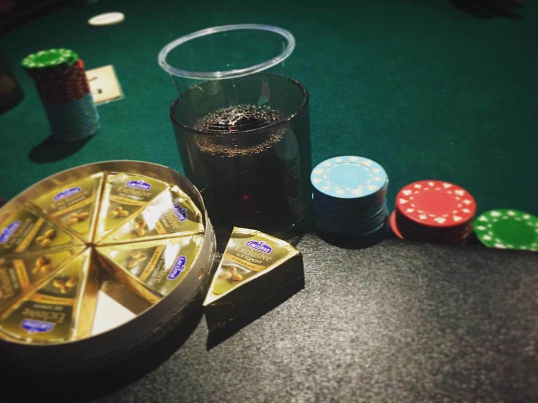 広瀬玲奈さんのインスタグラム写真 - (広瀬玲奈Instagram)「poker」10月2日 13時12分 - reina_h23
