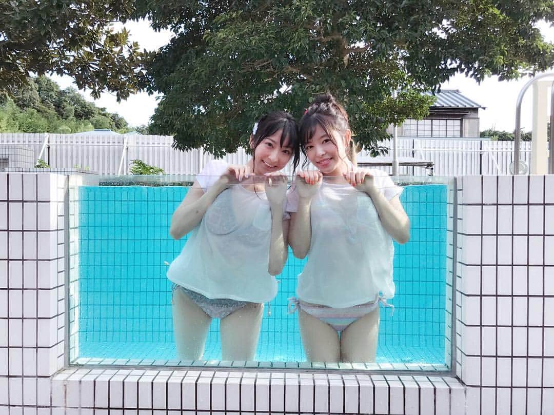 のインスタグラム：「壁おっぱいでこんばんは🐠👙🐬💕 #グラビア #透け透け #壁ドン #じゃなくて #壁おっぱい #笑 #あざとい #ビキニ #bikini #水着 #ポニーテール #tシャツ #黒髪 #グラドル #緒方咲 #love #photo #me #girl #sexy #cute #happy #instagood」