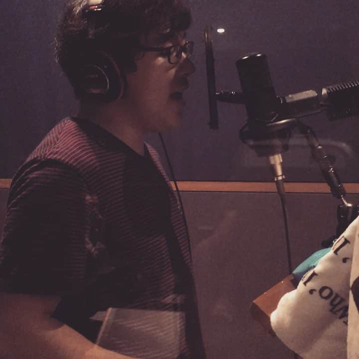 小野友樹のインスタグラム：「（R） とある楽曲収録🎙🎶㊙️ behind the scenes: recording studio  #小野友樹 #onoyuki」