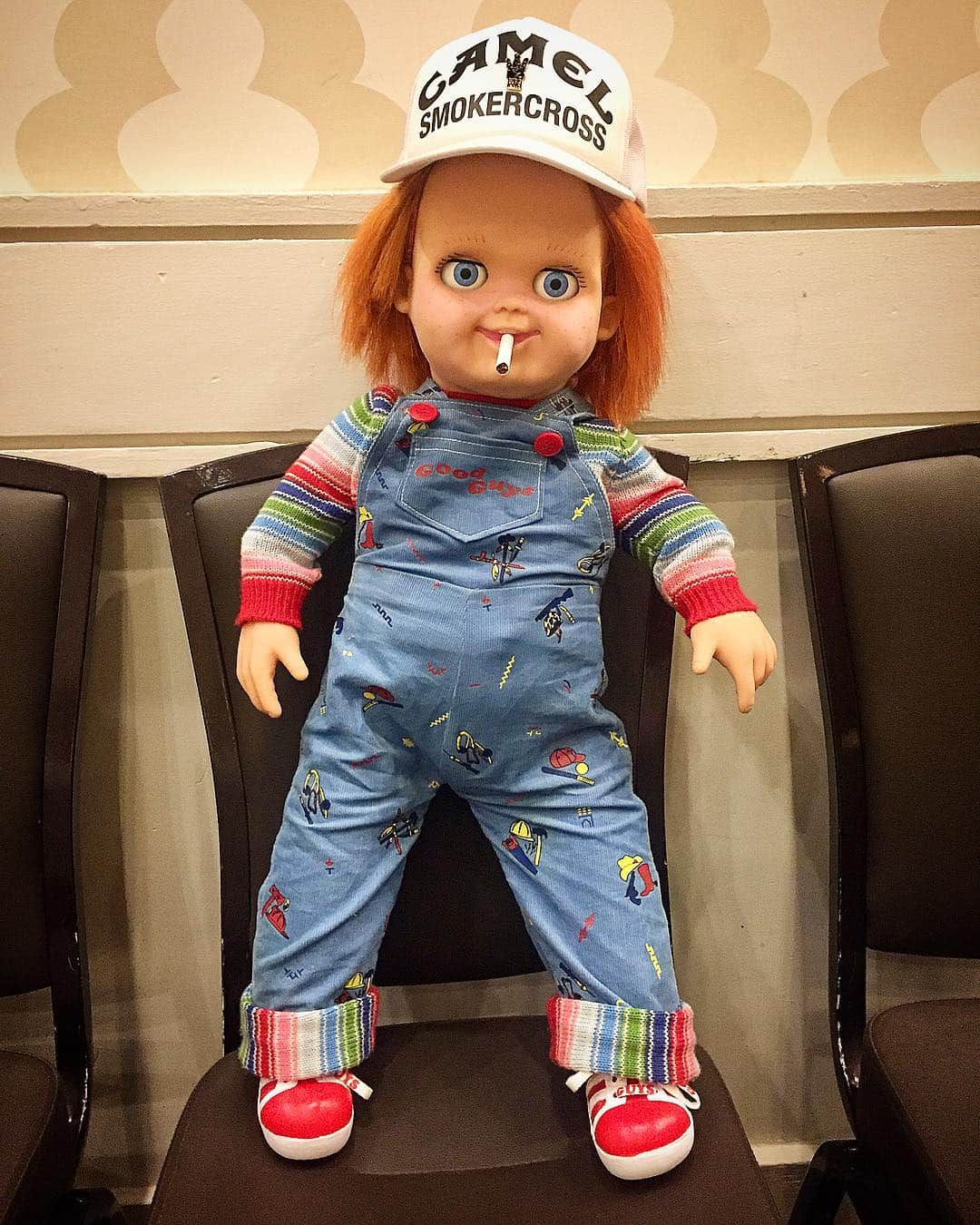 シャーニ・ヴィンソンさんのインスタグラム写真 - (シャーニ・ヴィンソンInstagram)「He worked so hard this weekend he needed a smoke break.. #ChildsPlay #MonsterMania #Chucky #CamelToe #Smokercross @webiginc」10月3日 13時46分 - sharnivinson