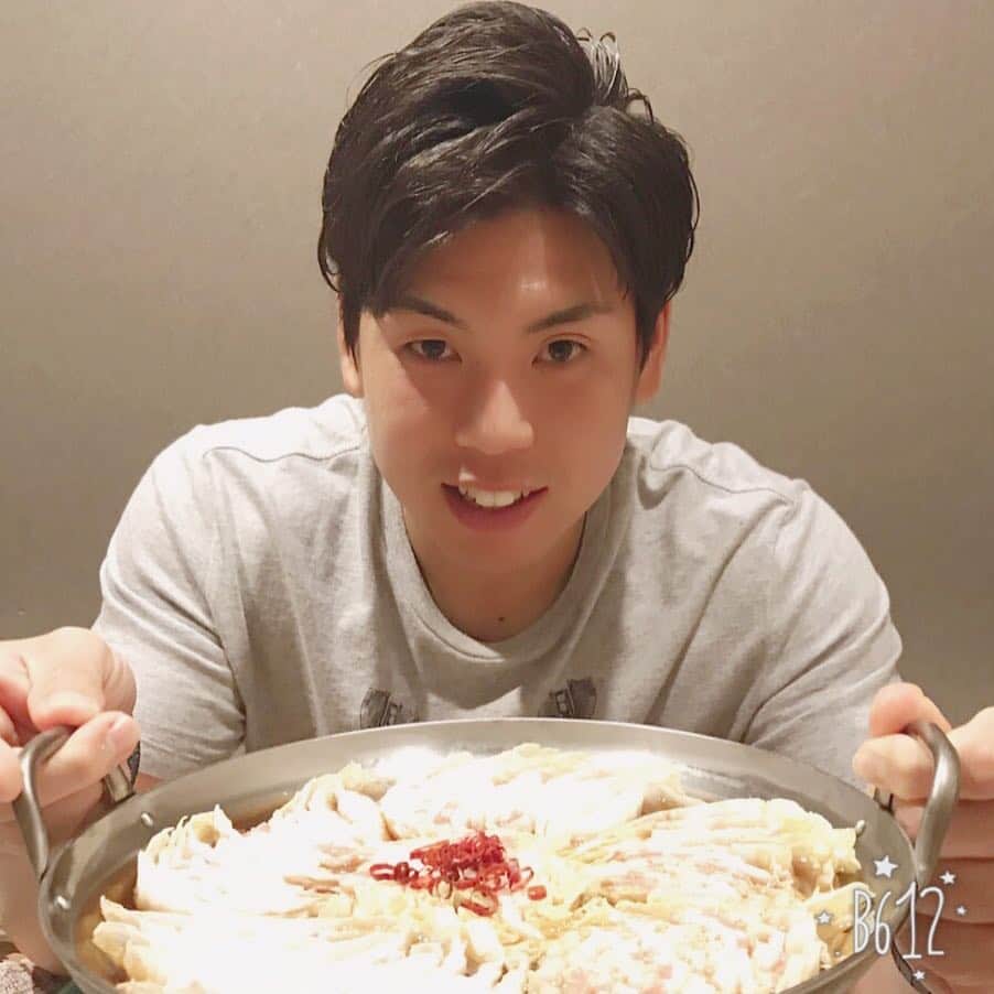 のインスタグラム：「シーズン #2位 ^ ^  いつも応援ありがとうございます  残り試合 #CS と頑張ります(^｡^) #阪神タイガース #44 #梅野隆太郎 #梅ちゃん」