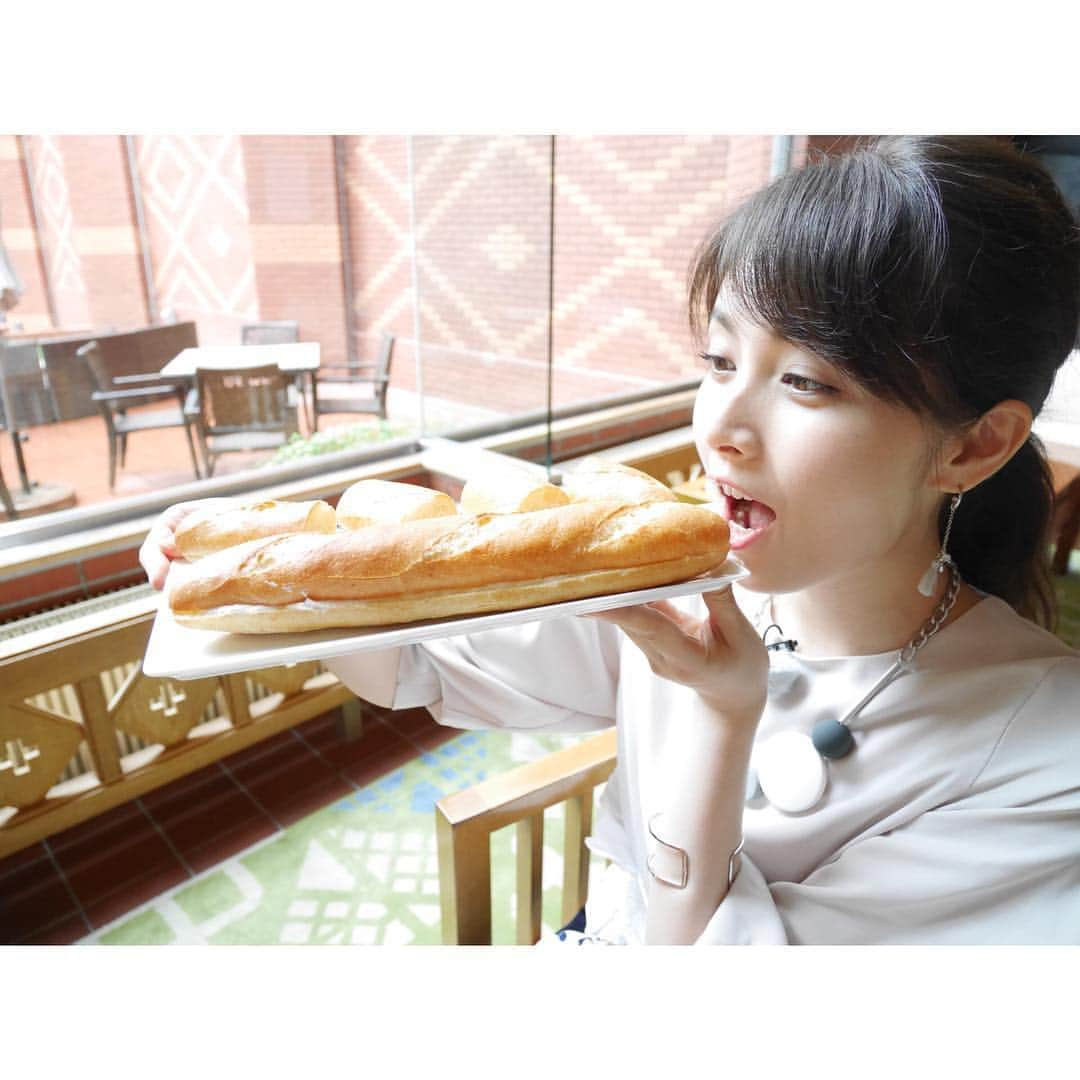 佐藤めぐみさんのインスタグラム写真 - (佐藤めぐみInstagram)「いーよいーよあーしたぁーだよぉーーー🥖❣️#パン旅#BSプレミアム#19時30分からO.A#ふふふ#佐藤めぐみ#初#十勝 😏✨」10月3日 20時44分 - meguuuuusuke