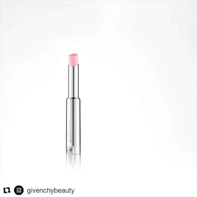 永吉令奈のインスタグラム：「#ジバンシイビューティー  こちらのハッシュタグつけてGIVENCHYのリップ商品をリポストするだけで、 プレゼントのキャンペーンに応募できるよ😆👍👍 #ジバンシイビューティーキャンペーン  #Repost @givenchybeauty (@get_repost) ・・・ A concentrate of beauty and radiance. This is Le Rouge Perfecto! @ndegennes #LeRougePerfecto #GivenchyBeauty #GivenchyLeMakeUp #Lipstick #Lips #MakeUp #Mouth #Beauty #PinkMeUp」