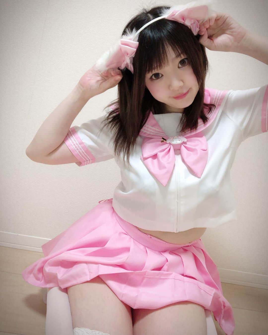 音羽莉夢のインスタグラム：「にゃー💓🐱💓 #童顔ロリ巨乳 #合法ロリ #ロリコンホイホイ #撮影会モデル #音羽莉夢 #アミックエンターテインメント  #グラドル自画撮り部 #グラドル #おうちグラビア #インスタグラビア #ツインテール #白ニーハイは正義  #白ニーハイ #ピンクセーラーの天使🎀  #ねこみみ」
