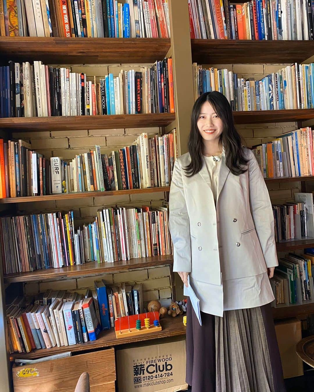 横山由依さんのインスタグラム写真 - (横山由依Instagram)「Cafe Bibliotic Hello！  本がたくさんありました📖 他にも素晴らしい場所を巡っていますので、 日付変わって本日 朝6:30〜 京都いろどり日記ご覧ください！  #京都 #kyoto #京都いろどり日記 #カンテレ #京町家 #カフェ」5月10日 0時05分 - yokoyamayui_1208