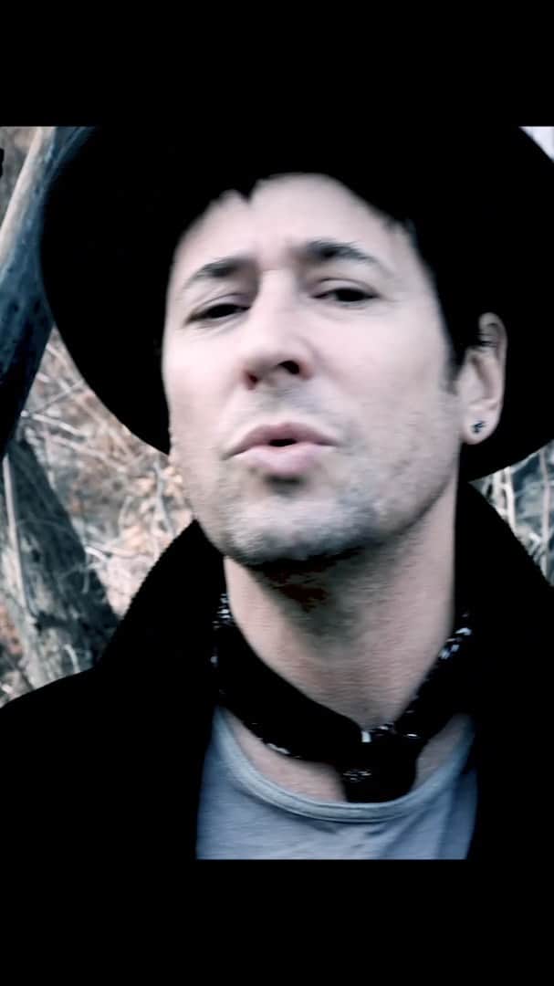 ロブ・モローのインスタグラム：「I’ve been waiting to post this video, shot by the great #RobDraper, but now feels as a good a time as ever.  Please consider downloading the song (see below) or giving to a friend or family member.  It’s free if you subscibe to one of the below music services, otherwise only .99 cents.  I would deeply appreciate if you could share this post. Much love.  Stay safe. “Good As Dead” words by Rob Morrow music by Carlos Calvo & Rob Morrow  iTunes, Spotify, Amazon Music, YouTube Music/Google Play, Pandora, Deezer, iHeartRadio, Napster, Tencent, TikTok, MediaNet, TouchTunes/PlayNetwork, VerveLife, Tidal, Gracenote, Shazam, 7Digital, YouSee Musik / Telmore Musik, KKBox, Music Island, Akazoo, Anghami, Spinlet, Neurotic Media, Yandex, Target Music, ClaroMusica, Zvooq, Saavn, Q.Sic, Kuack, Boomplay Music, SimfyAfrica, Believe Live.」
