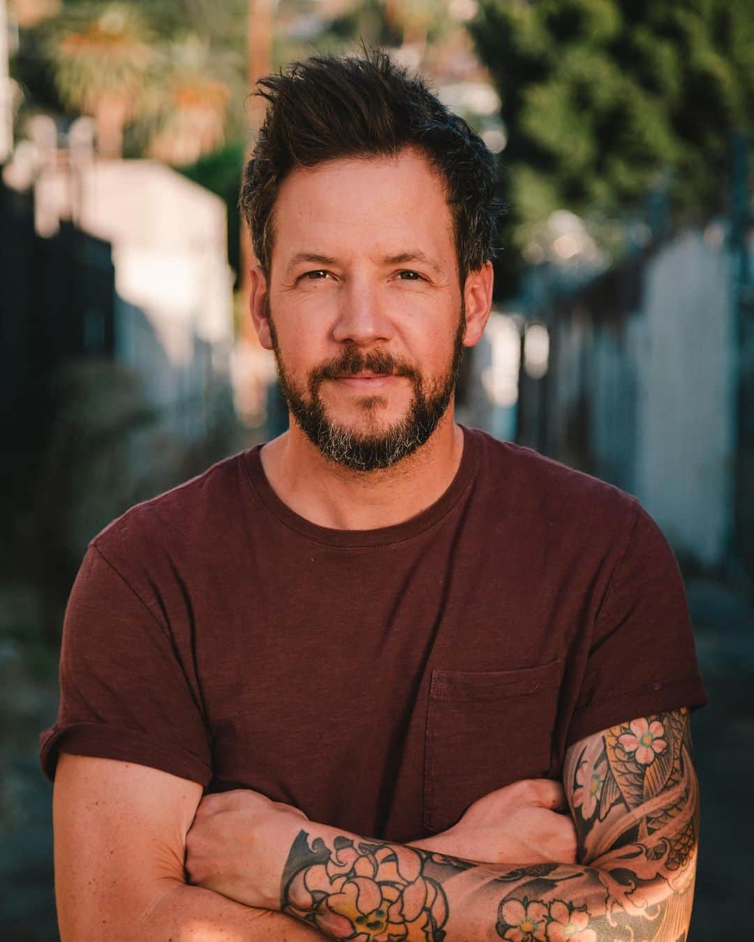 Simple Planさんのインスタグラム写真 - (Simple PlanInstagram)「Happy birthday @pierrebouvier 🎉🎉🎉 We hope it’s a great one despite the circumstances! Enjoy being home with your family and we might just have to sing you Happy Birthday on Zoom later! 🤣🤪🤣 Please leave your wishes for Pierre in the comments below! 📸: @goodguychady」5月10日 1時28分 - simpleplan