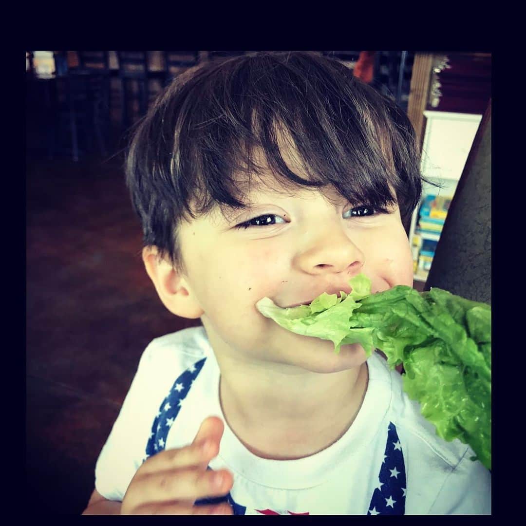 ginger and sproutさんのインスタグラム写真 - (ginger and sproutInstagram)「Start em young! 💕」5月10日 2時14分 - gingerandsprout