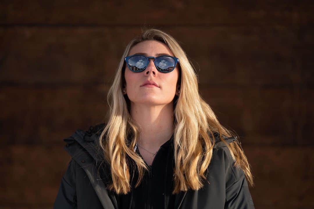 ミカエラ・シフリンのインスタグラム：「Dreaming about skiing in the clouds...🙇‍♀️⛷☁️ #ForTheLoveSport 📷: @thomaslovelock」