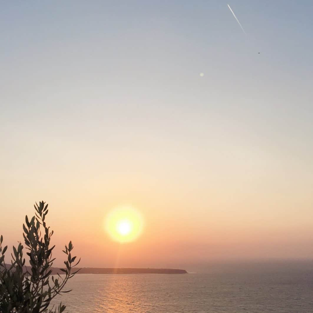 伽奈のインスタグラム：「ギリシャの夕日🤍」