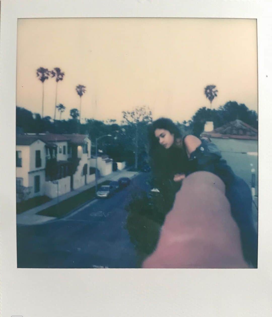 のインスタグラム：「Balmy nights on the rooftop 🌴」