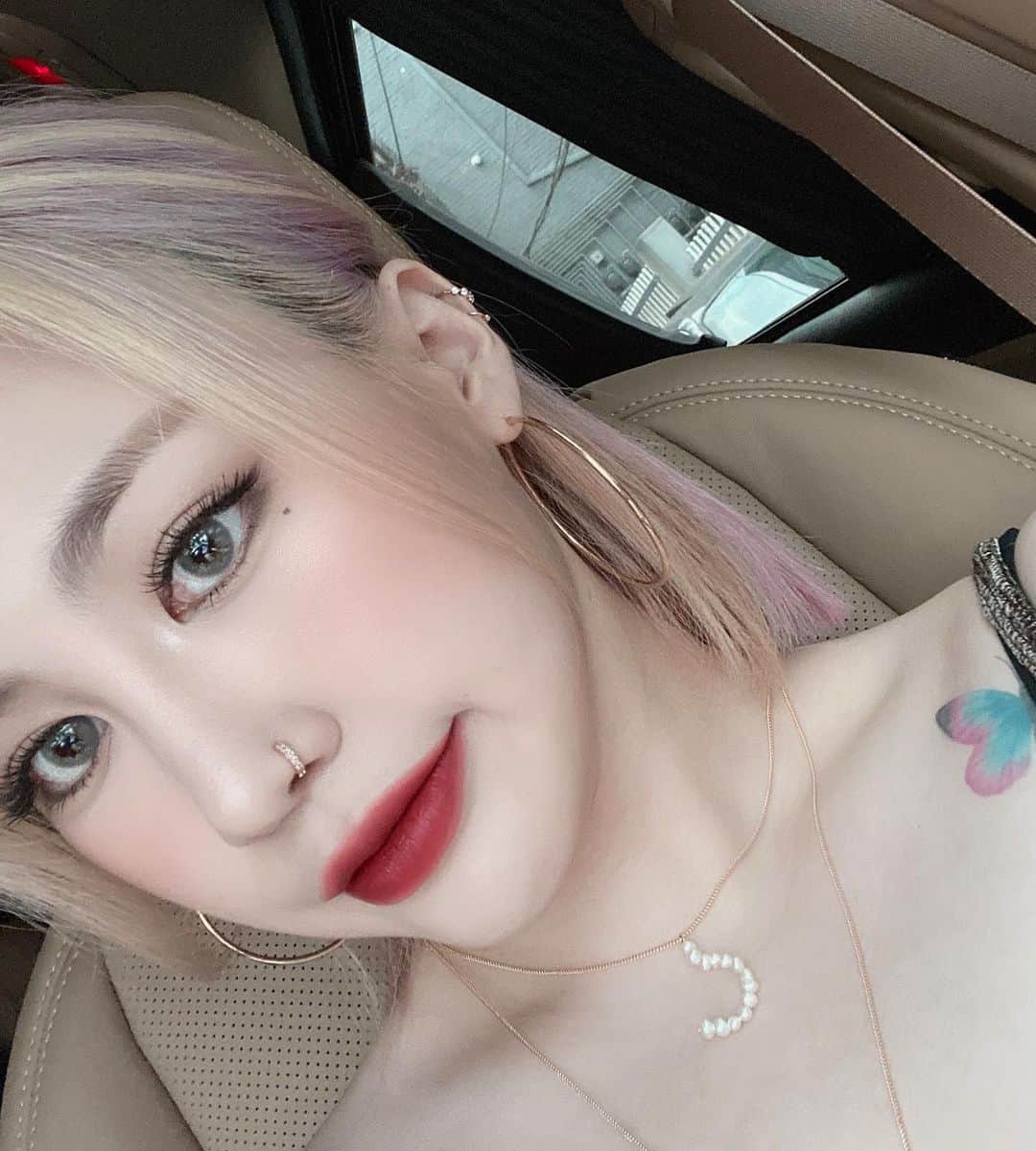 パク・ジミン のインスタグラム：「New jewel 🍼」