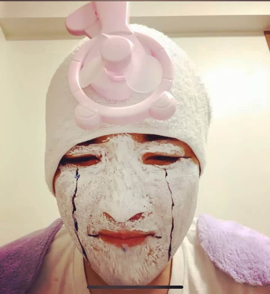 青木泰寛のインスタグラム：「こういう時ですからね フリーザはじめましたよ。」