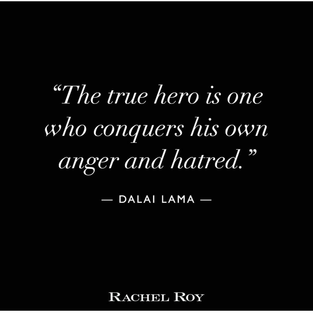 レイチェルロイさんのインスタグラム写真 - (レイチェルロイInstagram)「If the rest of us want to join the ranks of our health care workers, delivery service workers, service men & woman, if we want to join the ranks of true selfless heroes, the first step is to let go of the anger & hatred we have for others & that some of us have for ourselves. Anger that was taught to us as children, that was learned behavior growing up & that we apply to those that disappoint and hurt us today. We forgive not because others deserve it, we forgive because we deserve peace. And with that peace, comes the strength to join the ranks of our heroes. Thank you #DalaiLama & #DeepakChopra ❤️❤️❤️ #RachelRoy」5月6日 3時41分 - rachel_roy