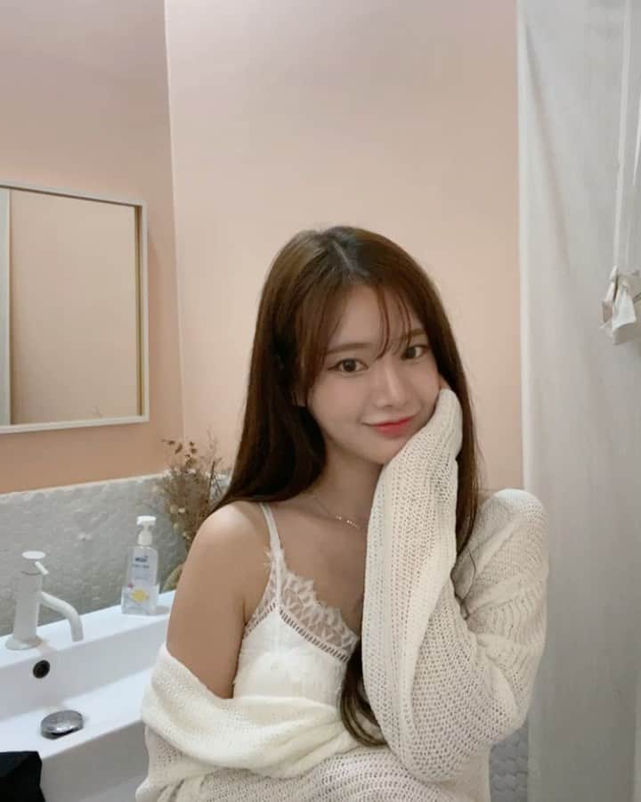 Chuuのインスタグラム：「츄멤님들~ 출근길 조심하세요💕💕 #chuuseoul」