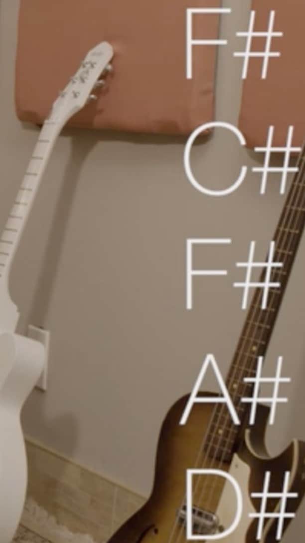 カーキ・キングのインスタグラム：「Hey guys - Hope you're enjoying this revisiting of my masterclasses... This is another classic that I get asked about a lot. This class goes over the fundamentals of using the side of your left hand to keep a bass pulse going while opening up your fingers to hitting and plucking strings.  It's an awesome technique that's been used by many people, and it's a simple trick to add so much to your solo guitar sound. "Skimming..." seems to be the perfect song to illustrate this technique because it's nice and slow, but you can use this technique at any tempo and I'll play some faster examples of that.  I also created tabs and notation for most of the exercises that I went over in the video, with the time code where each exercise begins in the left margin, just in case you want to skip to that particular point.  Notation + tab is a great way to be able to look at an exercise beat by beat, so please take it as slow as you need to.  I WILL POST THESE IN A SEPARATE POST FOLLOWING THIS. *** As always, if you're up for sharing what you're working on, please post your own video of yourself playing an excerpt from the song or another song using this technique and tag @kakigram along with the hashtag #KakiMasterclass. I'll watch for your videos and try to share the ones you tag. And check out my Youtube channel for more Masterclass videos! #guitar #girlswithguitars #nevertoolatetolearn #quarantine #masterclass」