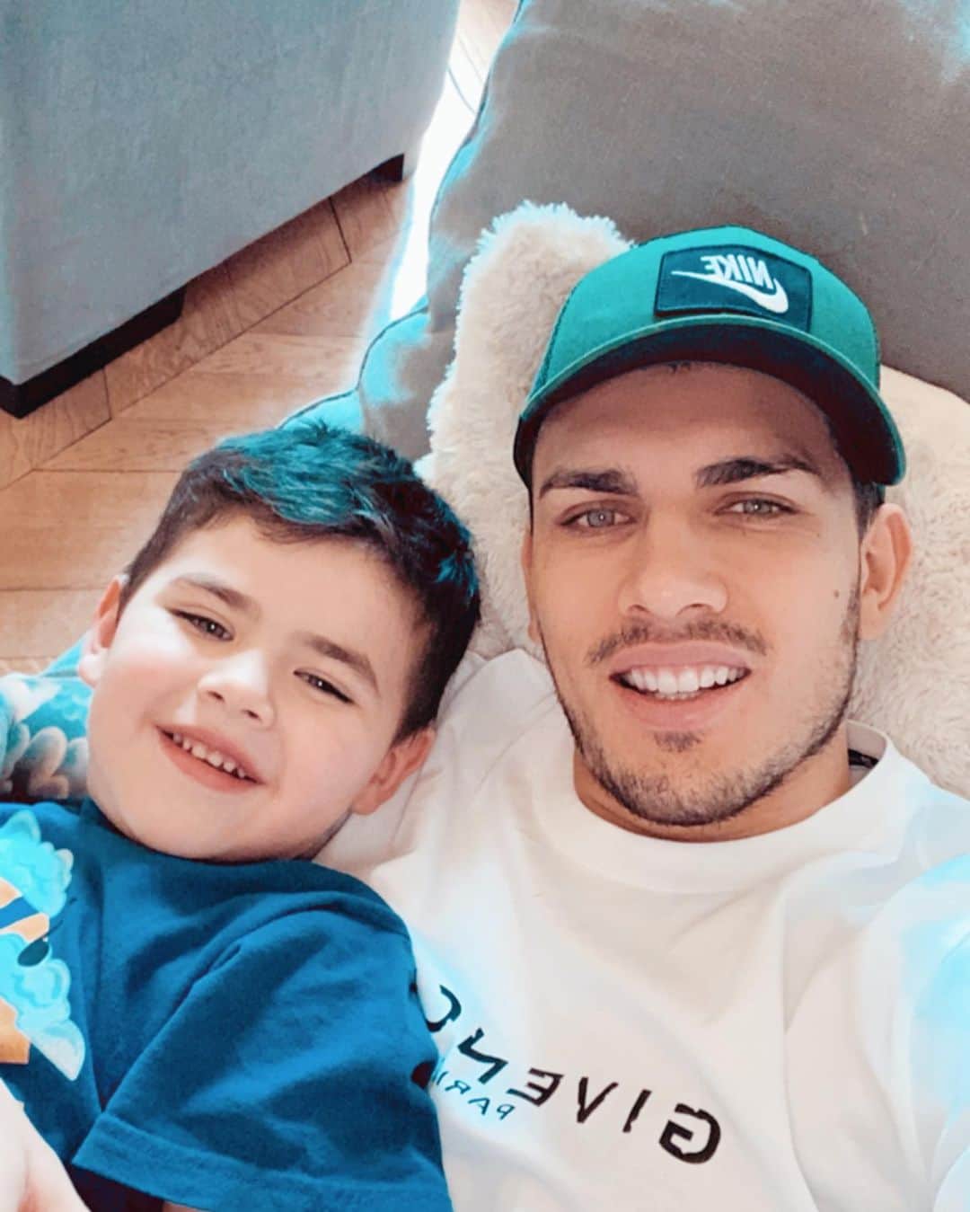 レアンドロ・ダニエル・パレデスのインスタグラム：「Príncipe 🤴💙」