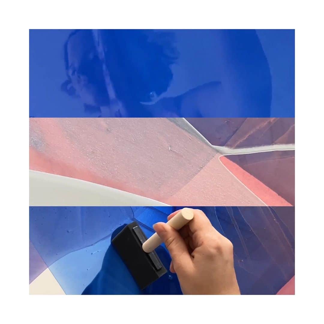 ジェシー・カーマイケルのインスタグラム：「Wanna go to @2minutemovies and watch the latest short collab with painter @marina.sd.studio ? Could be fun?! I made the music. It’s about flow states and anxiety. Hope you all are doing well today. Xo」
