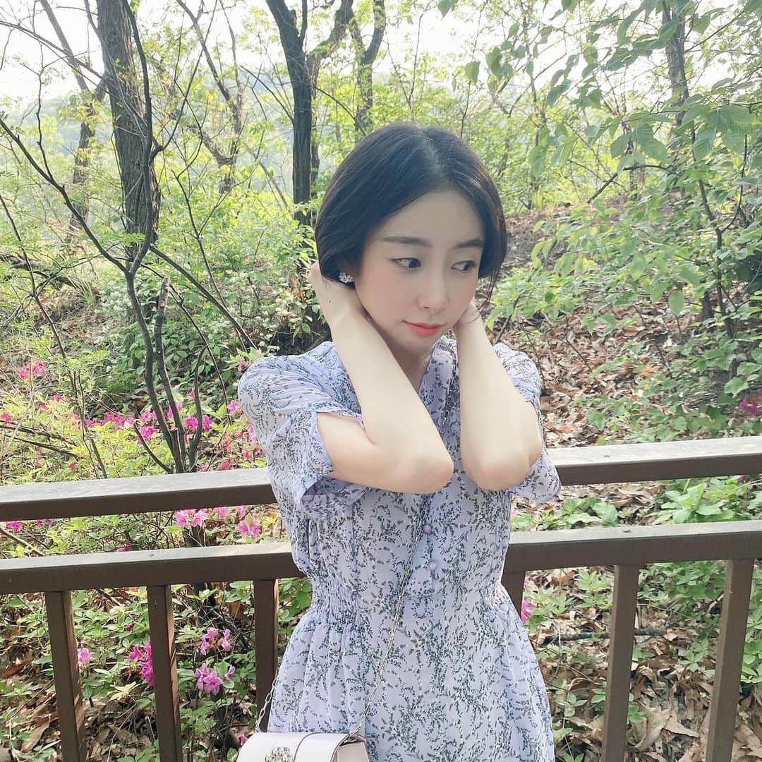 ガヨン さんのインスタグラム写真 - (ガヨン Instagram)「ᴀʟɪᴄᴇ ɪɴ ᴡᴏɴᴅᴇʀʟᴀɴᴅ 🦋 #ootd」5月6日 18時13分 - gy._.1202