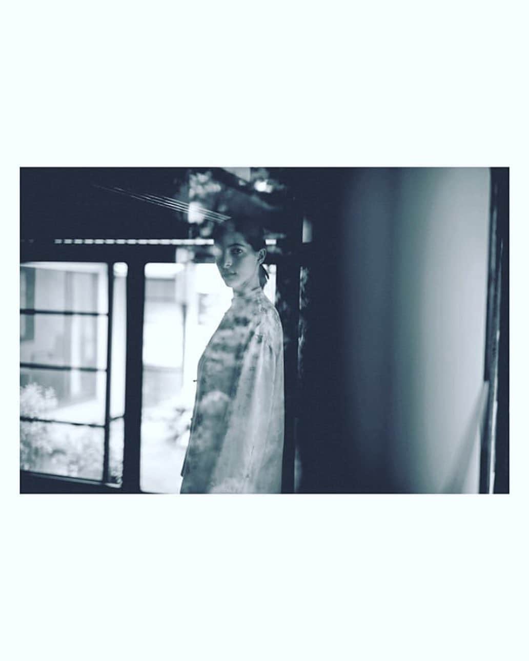 佐川理佳のインスタグラム：「INSCRIRE spring-summer 2020 photo  by @shuheishine」