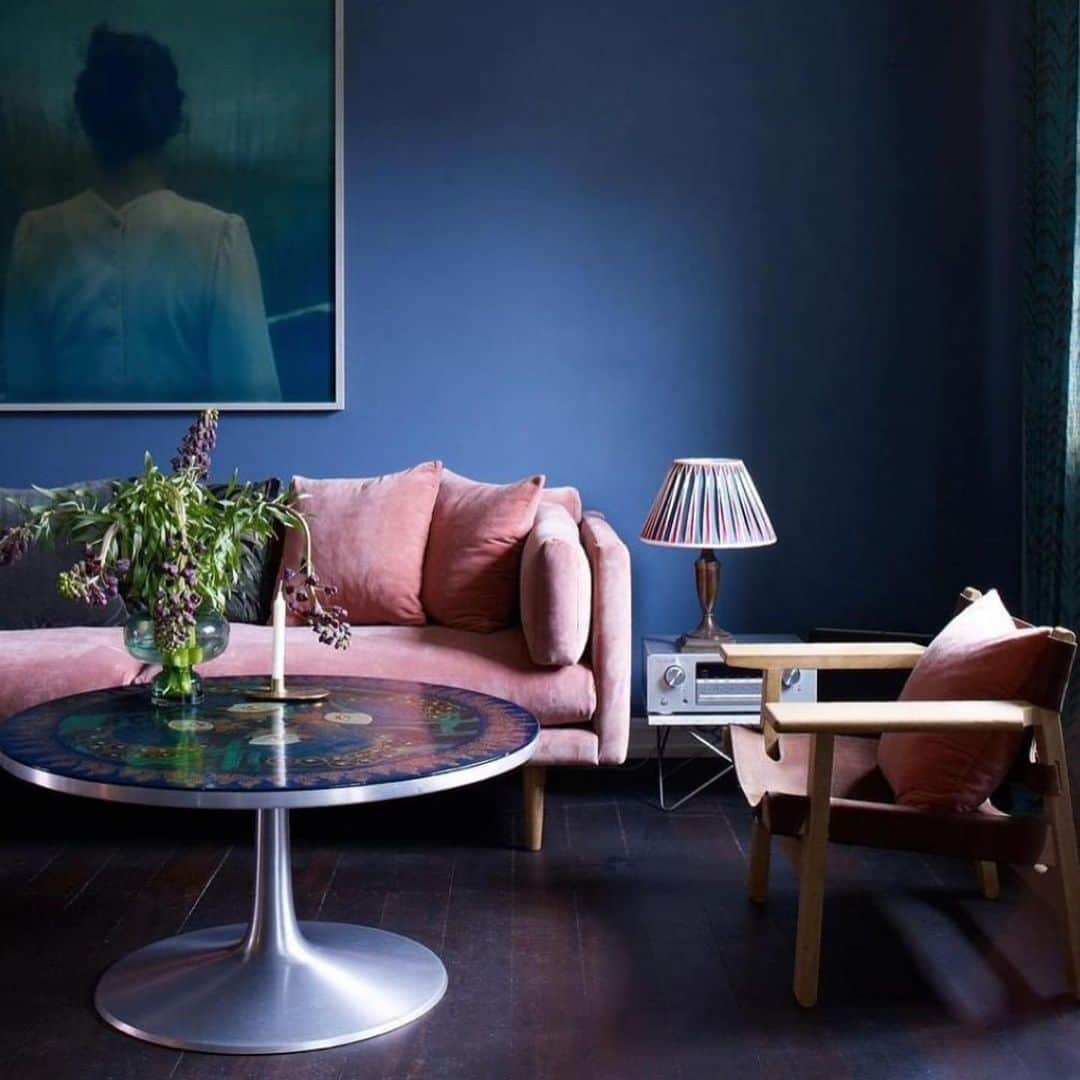 相羽瑠奈さんのインスタグラム写真 - (相羽瑠奈Instagram)「Room inspiration 💭🛋🎟🔮 青い壁もかわいいなぁ。こう集めてるの見ると、 やっぱり私は青とピンクが好きみたい🎆 最後のみたいなカラフルなキッチンも可愛い🧃🍋🍭」5月6日 19時01分 - rone.runa