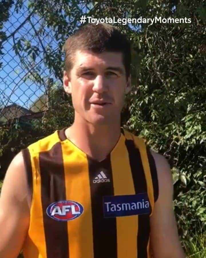 Toyota Australiaのインスタグラム：「Not even @jonathan16brown's kids are safe when he pulls on a guernsey 💪 Did you guess which iconic moment he recreated? JB has nominated YOU to film your own Toyota Legendary Moment, so get cracking 🎬 Link in bio #ToyotaLegendaryMoments #StayHome」
