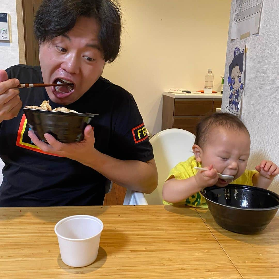 エハラマサヒロさんのインスタグラム写真 - (エハラマサヒロInstagram)「息子とすた丼を食べました。  #食べてる状況は親子丼でカッコいい」5月6日 12時33分 - eharamasahiro