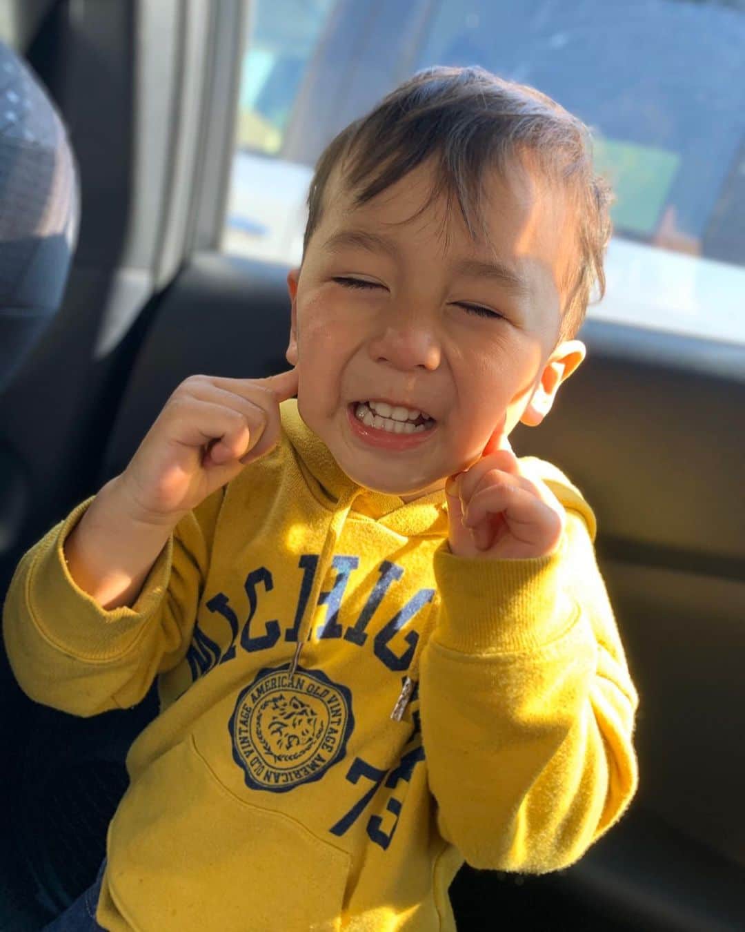 眞庭城聖のインスタグラム：「Happy birthday Yusei😆👏🎉🎊🎉🎊 #3歳 #3yearsold  #myson #family  #yusei #心聖 #happybirthday #5月6日 #祐二もおめでとう笑」