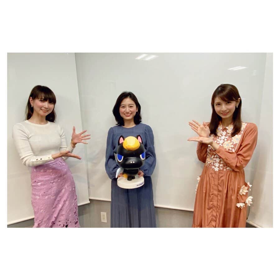 のインスタグラム：「大好きな安室ちゃんについて語れるラジオ番組、第2弾も参加させて頂きました😌こんな機会に恵まれ感謝が尽きません。 収録から日にちがたっていたこともあり、新鮮な気持ちでオンエアを聴いて涙してました💓選曲がとても良いんです（自画自賛😂） . ラジオNIKKEI第1 Music Voyage Anthology 〜安室奈美恵特集・ゴールデンナミエウィーク〜 5月12日までradikoでタイムフリー視聴可能なので宜しければぜひお聴きください♬♩ . . ちょうど2年前の今日、ファイナルツアーの東京ドーム参戦だったなぁ😌 いつまでも安室ちゃんの存在は私の心をキラキラと高まらせてくれます✨ . . #安室奈美恵 #安室ちゃん #namieamuro #ラジオnikkei #musicvoyageanthology #ゴールデンナミエウィーク」