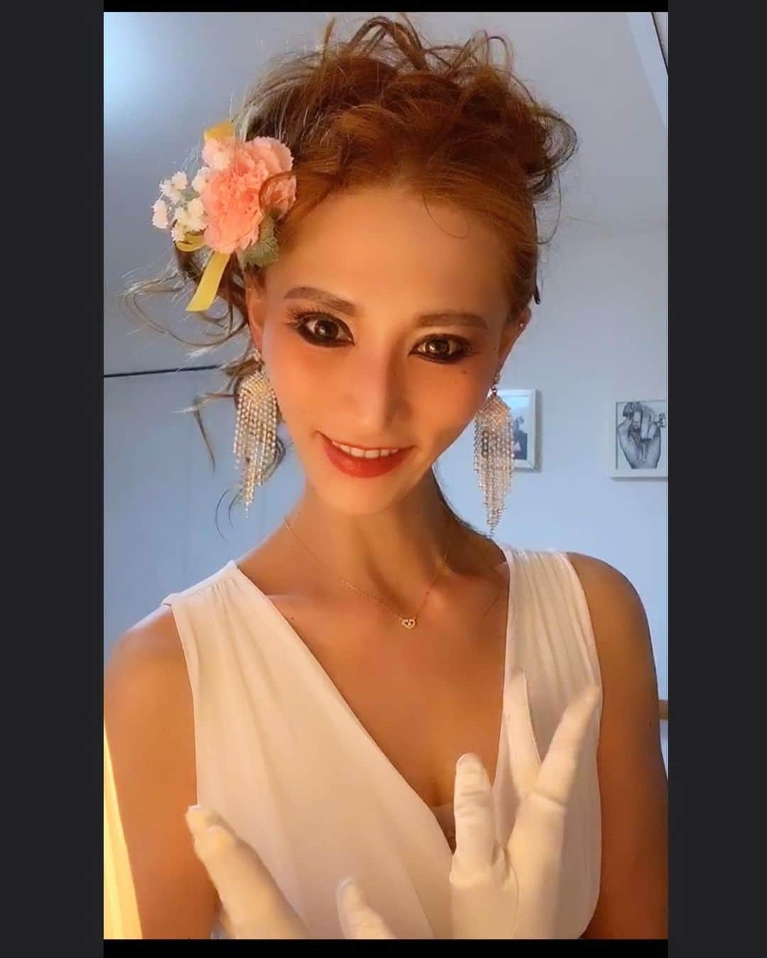 ささきえりさんのインスタグラム写真 - (ささきえりInstagram)「ヅカメイクしてみた💄🤭💃 ・ ・ 引き出しの整理してきたら付けまつ毛出てきたら、付けちゃうよね❓🤭 ＊ ＊ ＊ #宝塚メイク　#娘役　#ヅカメイク　#ダイソー　#つけまはダイソー　#ちゃぴちゃん  #ちゃぴ　#ちゃぴさんの隠れファン　#ちゃぴさん可愛い過ぎ @daiso_official」5月6日 17時51分 - chaneri_ballet_style