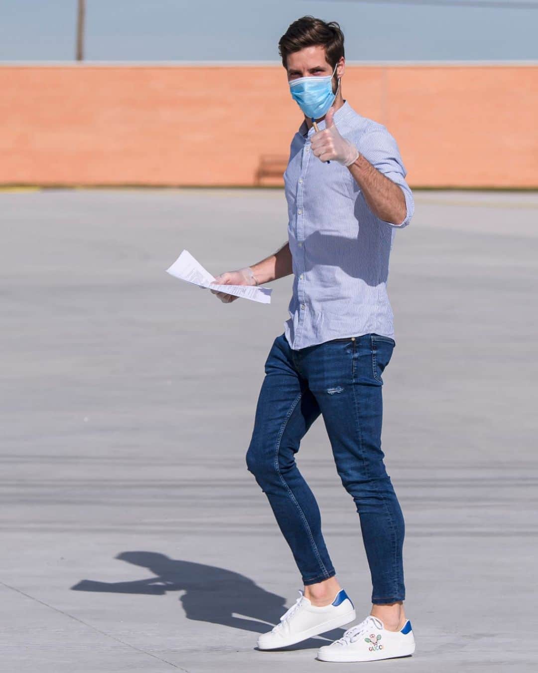 のインスタグラム：「Empezamos ! 💉 😷」
