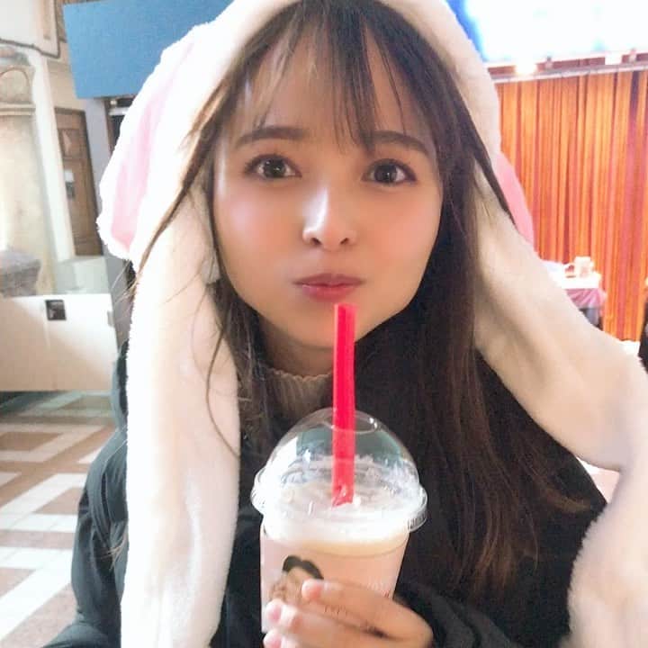 黒口那津のインスタグラム：「梨泰院クラス見てからたまらなく韓国に旅行したい✈️✈️ セロイ、、🥰🥰🥰 次は何みよう〜🥺 いろんなアプリに入会しすぎてて、いつでも見れると思ってみなかったけどまだまだ自粛は続くから見ちゃおうかな〜💓最近は妹と毎日オンラインエクササイズにハマってるよ🏃‍♀️✨ (時差ありすぎないところは🙇‍♀️) #enjoyhome」