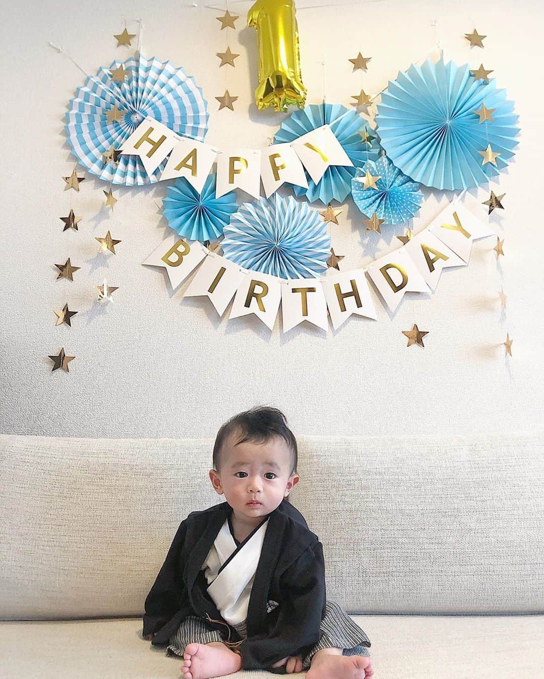 片山良平のインスタグラム：「今日で1歳になりました☺️ 産まれた時は1136グラムしかなかったのにほんと大きくなったなぁ✊ これからどんな成長を遂げるか楽しみでしかない🥳 #birthday #ベビー #1歳誕生日」