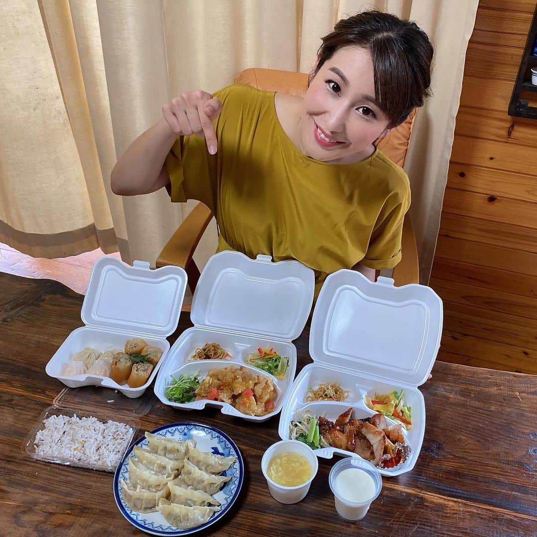 長嶺花菜さんのインスタグラム写真 - (長嶺花菜Instagram)「どれも美味しい😍🥰﻿ ﻿家族で炒炒♪  #テイクアウトデリバリーチャレンジ﻿ #沖縄　#炒炒　#テイクアウト﻿ #デリバリー #stayhome」5月6日 21時23分 - kana_nagamine