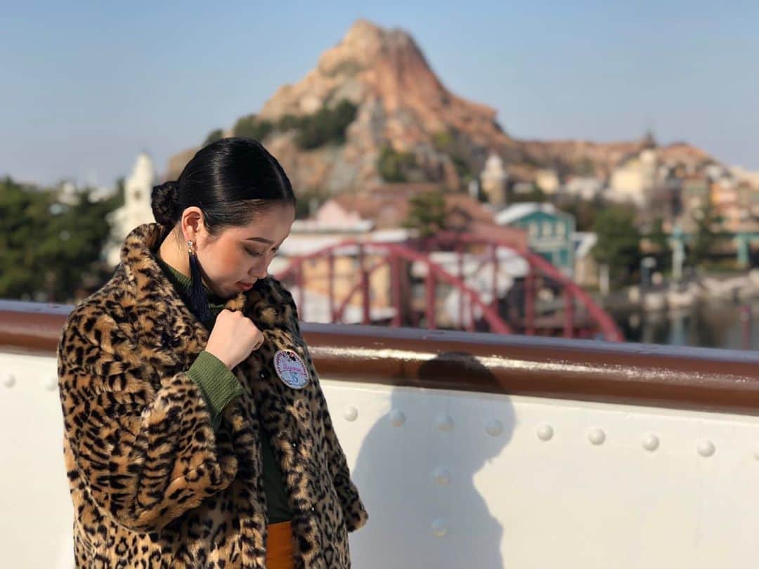 のインスタグラム：「_ . I want to go to TOKYO Disney RESORT🏰 . . #dancer#voguer#disney#tokyodisneyresort #disneyland#tokyodisneyland#disneysea #tokyodisneysea#disneygram#disneyphoto #birthdaydisney#americanwaterfront #prometheusvolcano#2yearsago#memories」