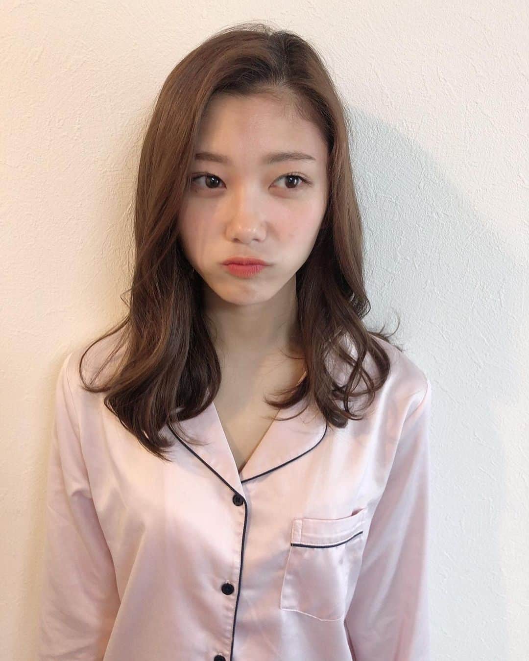 のインスタグラム：「・ 最近パジャマでいる時間が長くなっちゃってるかも💭 みんなは最近なにしてるのー🧸🧸」