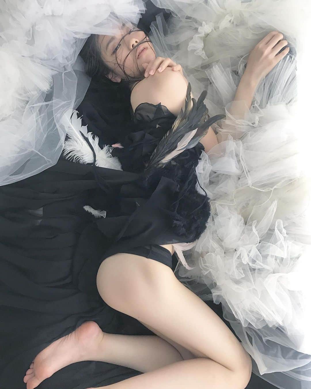 ARAKI SHIROのインスタグラム：「full moon. . . . -archives- model @karintomayu  costume＆styling by me . . . . #ARAKISHIRO#costume#theportraitpr0ject#m3xtures#themysterypr0ject#rsa_portraits#portraitmood#portraitpage#bodymood#humanedge#pr0ject_uno#ig_muse#ig_photooftheday#portrait_perfection#rsa_mystery#pr0ject_soul#artistry_dark#master_shots#bodylanguage_bnc#_dark_portraits#agameofportraits#worldmastershotz_portraits#bravogreatphoto#portraitvision#FUKUOKA#衣装#コスチューム#福岡#被写体募集#アラキシロウ」
