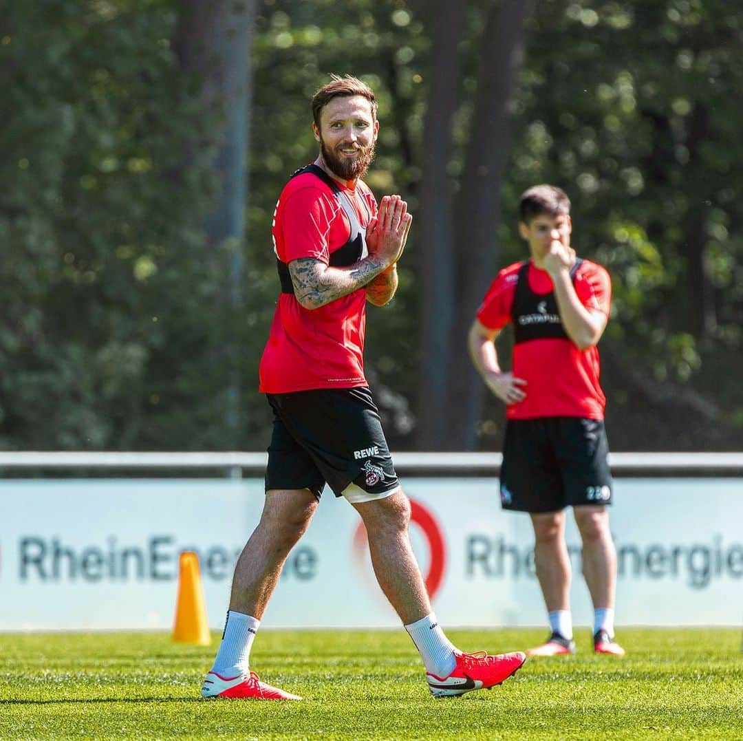 マルコ・ヘーガーのインスタグラム：「Restart 🙏🏻🙏🏻🙏🏻 @fckoeln @bundesliga_en @skysportde @nike . . #restart #bundesliga #together #against #corona #endlich #effzeh #liga #fc #köln #healthy #cologne #fussball #mh6 #liebedeinestadt」