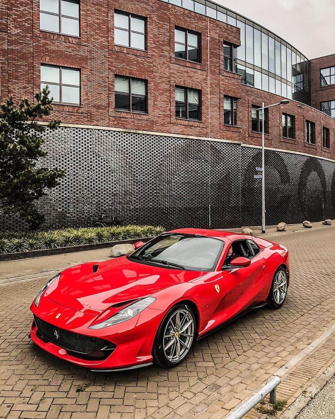 CARLiFESTYLEさんのインスタグラム写真 - (CARLiFESTYLEInstagram)「Which one would you pick? The Ferrari SF90, Roma or 812 GTS? Photo by @ferrarikroymans #carlifestyle #812gts #roma #sf90」5月7日 0時03分 - carlifestyle