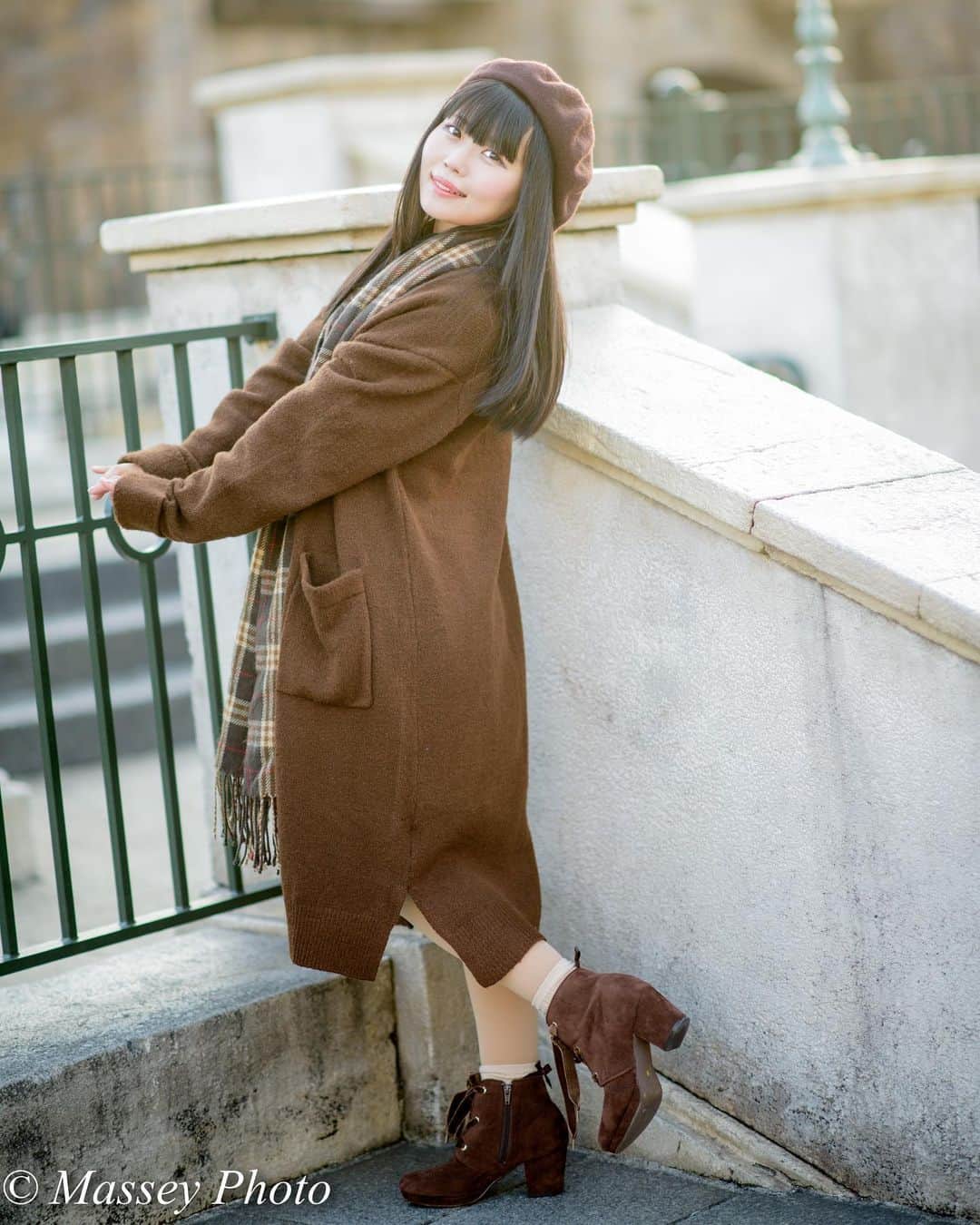 のインスタグラム：「. . . . 東京ディズニーシーで撮った写真です。 モデルは、SAKIちゃんです。 It is a picture taken in the place “Tokyo Disney Sea”. Her name is SAKI. . . #ポートレート #ポートレート女子 #ポートレートモデル #ポートレート撮影 #ポートレート部 #ポートレイト #ポトレ #被写体 #モデル #被写体モデル #写真部 #東京カメラ部 #サロンモデル #撮影会モデル #撮影会の女神さま #portrait #excellent_portraits #girlsphoto #cute #lovers_nippon_portrait #portrait_perfection #portraitphotography #japanesegirl #japanesemodel #model #tokyogirl #모델촬영 #인물사진그램y」