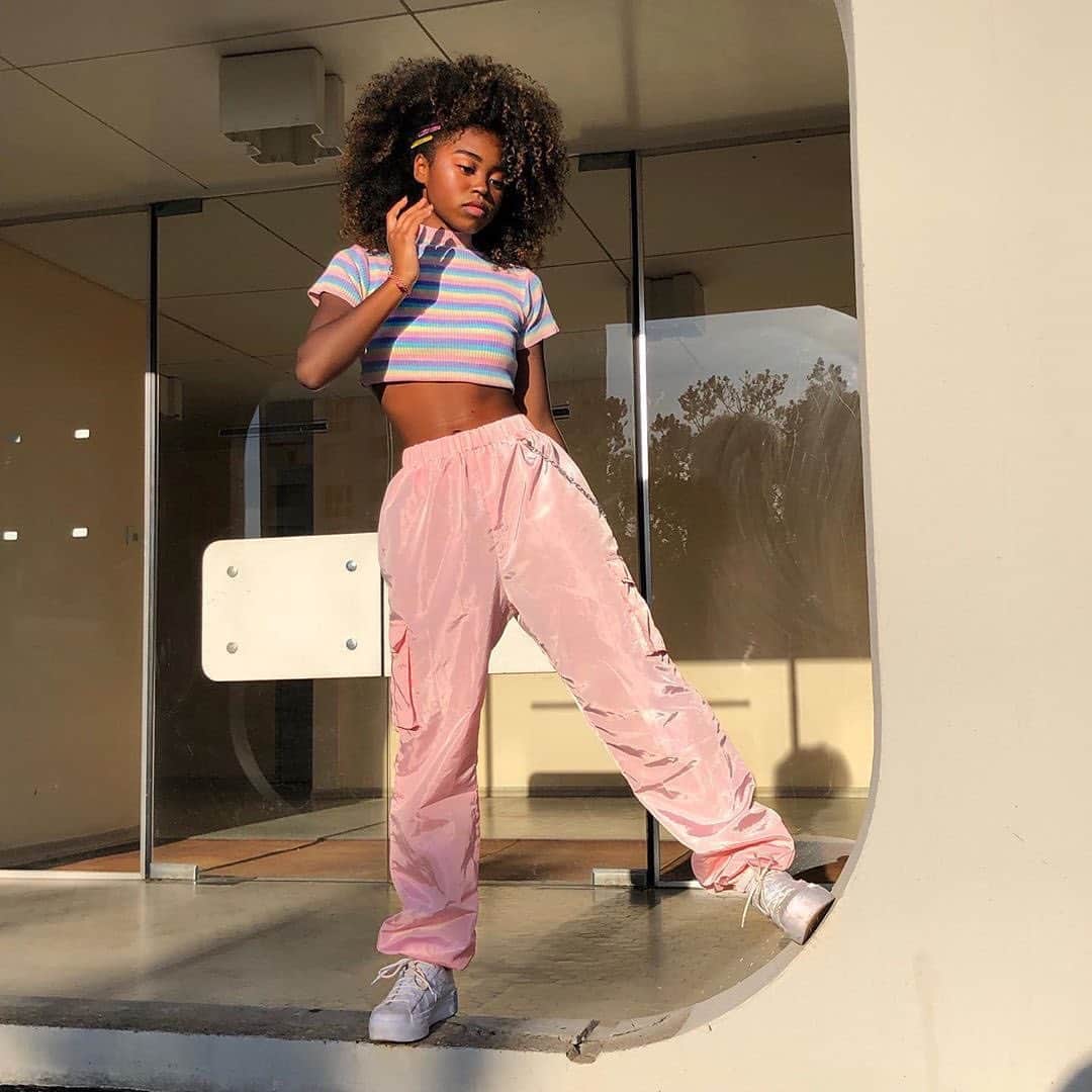 Instagramさんのインスタグラム写真 - (InstagramInstagram)「Seventeen-year-old Kayliah Balou’s (@kaaymbl) style is inspired by the ’80s and the ’90s (her parents’ generation) plus her African and Asian heritage.“My style doesn’t just stop with the outfit I’m wearing. It’s also about my hair — which I often leave in an Afro to show the beauty and nature of mixed-race hair,” explains Kayliah, who is a student in France.⁣ ⁣ “When it comes to designing my looks, it’s all about mood and inspiration. I want my personality and positivity to always stand out, to keep what makes me unique.” #ThisWeekOnInstagram⁣ ⁣ Photo by @kaaymbl」5月7日 1時20分 - instagram