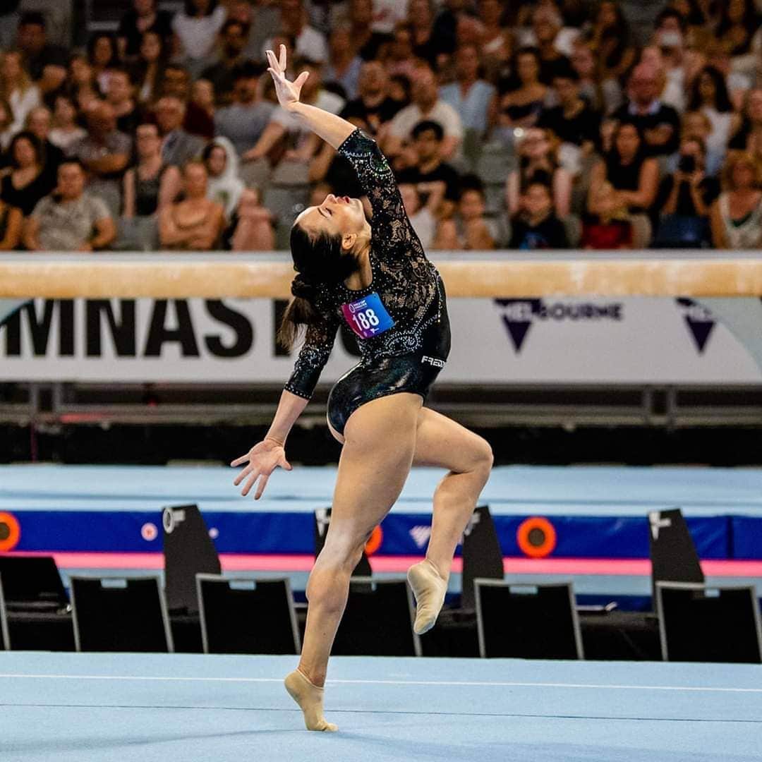バネッサ・フェラーリのインスタグラム：「Quando sarà il momento di tornare, avrò una sola possibilità per continuare a inseguire il mio sogno e mi farò trovare pronta per giocarmi il tutto per tutto❣️Sarete con me? 💕😏 #vanessaferrari #gymnastics #italiateam #roadtofuture」