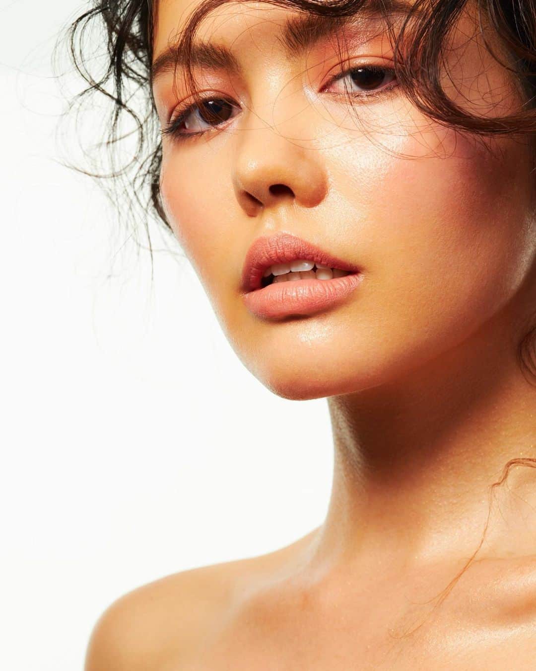 JunJunさんのインスタグラム写真 - (JunJunInstagram)「. #MakeupbyJunJun  photograper @toshiyuki0710  model @hitomirose_  #makeup #pinkmakeup」5月7日 13時20分 - junjun393