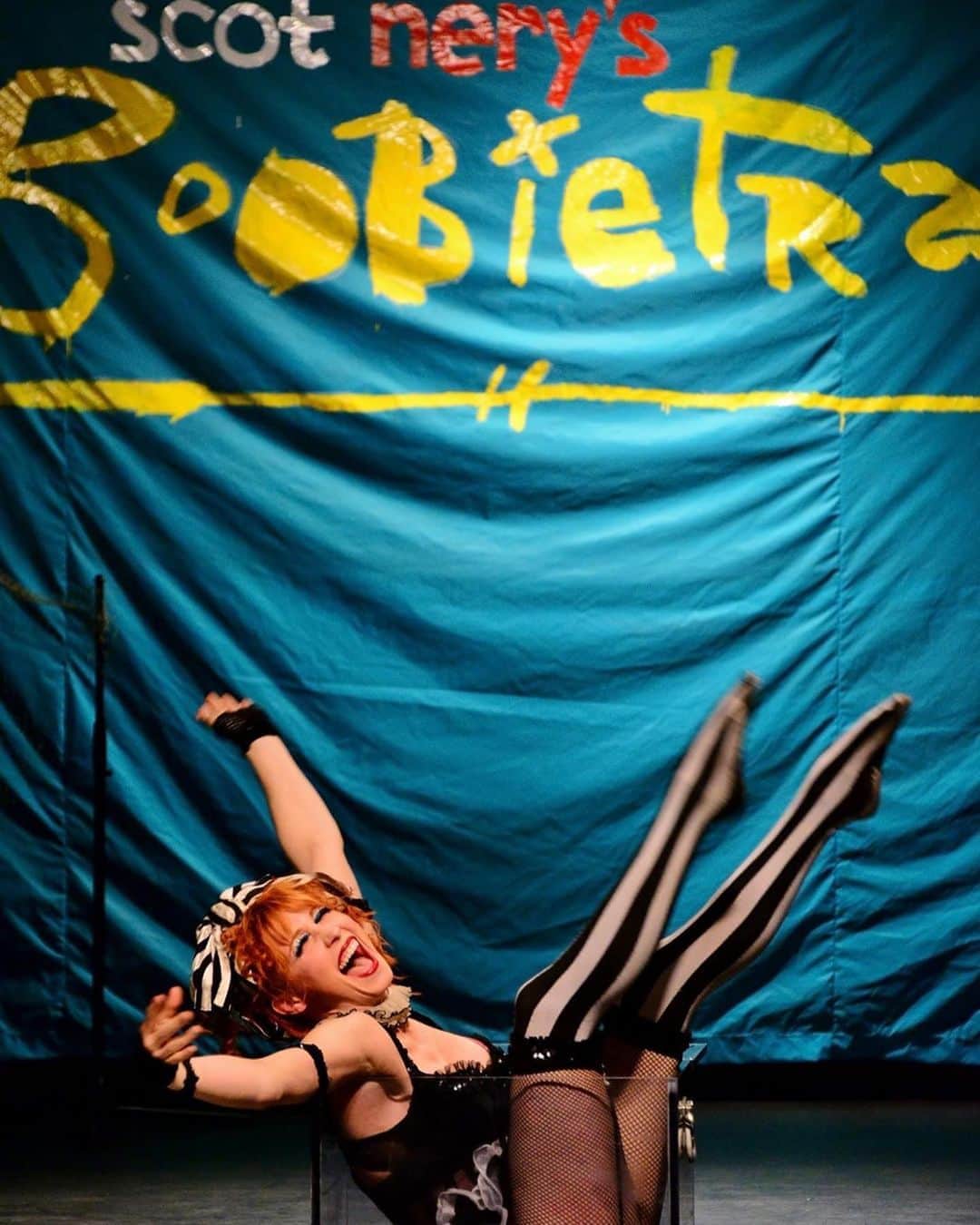 ボニー・モーガンのインスタグラム：「Celebrating 5 years of shenanigans at the wild wonderful wacky Wednesday night world of @boobietrapla ! Thank you @scotnery for giving us 4 magical minutes on your spectacular stage... ITS BOOBIE TRAP!! 🎉🎪💜 and thank you for all the amazing photos by @richardmichaeljohnson. See you all  on the other side #boobietrap #adventuresofbendybonnie #5years #scotnery #scotnerysboobietrap #kingking #contortionist #shenanigans #circuslife #hollywood #bendybonnie #lindsaybenner #katrinakemp #brettloudermilk #steveo #tomarnold #sethward #richardmichaeljohnson」