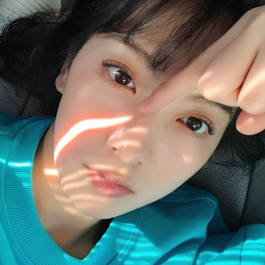 知英さんのインスタグラム写真 - (知英Instagram)「햇살이 좋네요 ☀️」5月7日 9時40分 - kkangjji_