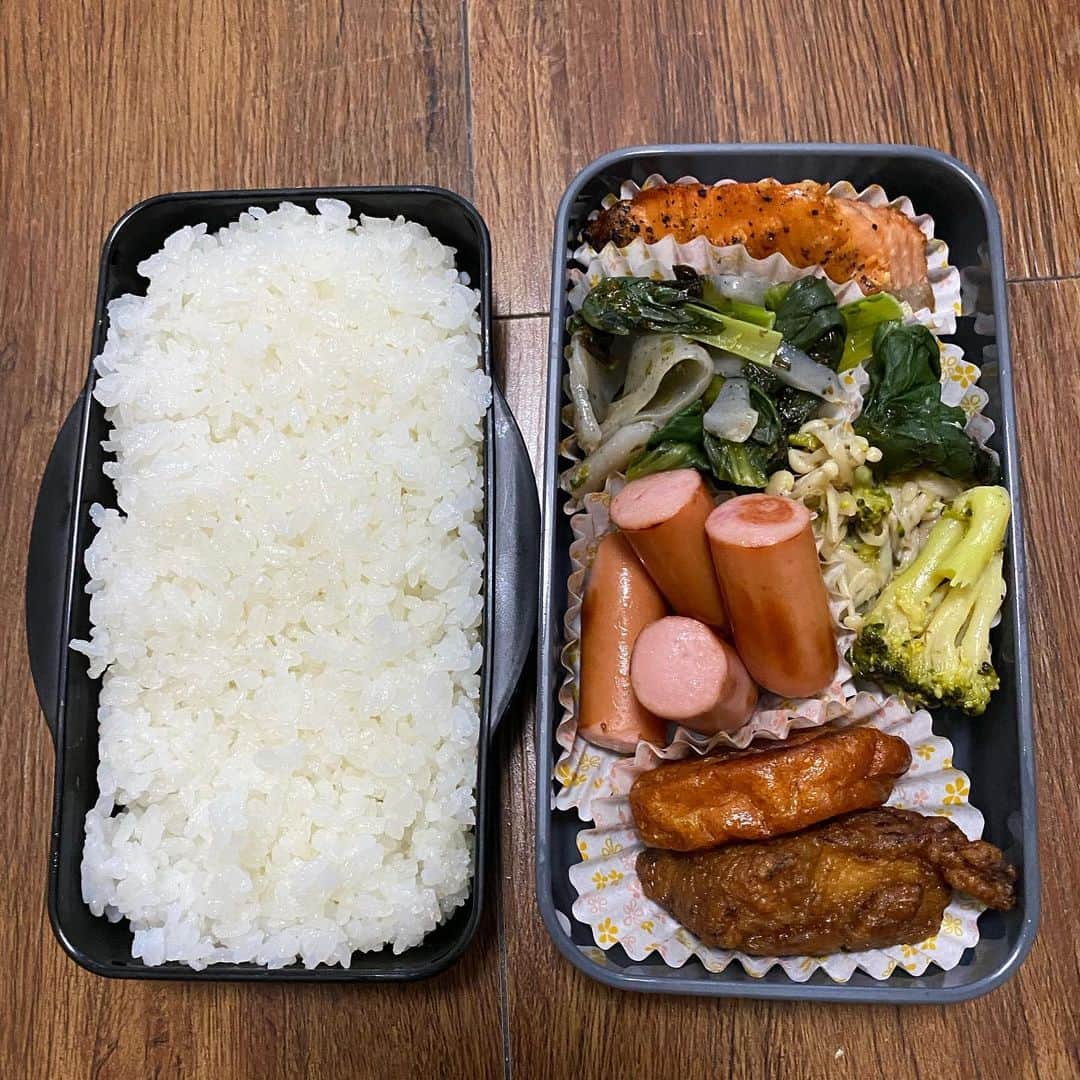 小田幸平のインスタグラム：「今日も練習。弁当🍱作って行ってきまーす。めちゃくちゃいい天気だけど風強い。#愛媛マンダリンパイレーツ#弁当#ひめぎんグランド#中日ドラゴンズ#読売ジャイアンツ#はげch」