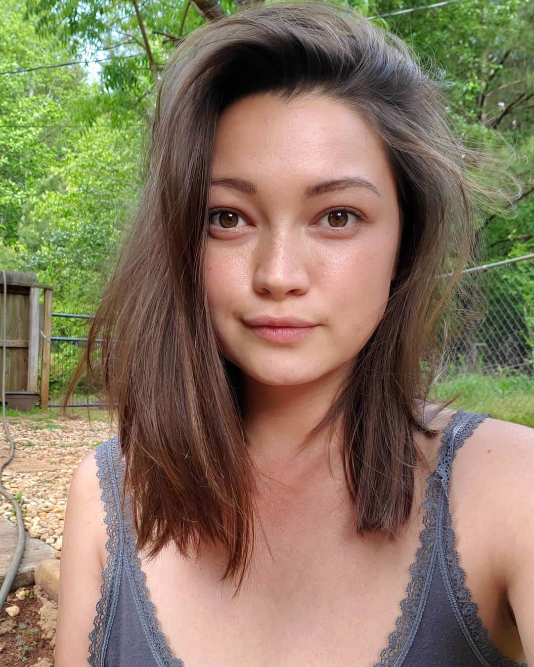 Chelsie Arynのインスタグラム：「it's been a while 🤎」