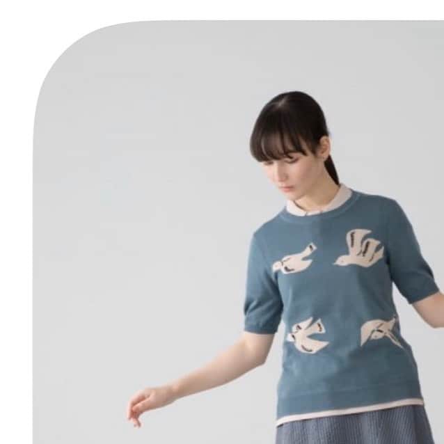 夢子のインスタグラム：「. いつもお世話になっているサリースコットさんのssです🕊 最近はお散歩くらいしか外に出ないからお散歩のためだけに可愛い服を着てしまう.......😳 お天気もいいし、可愛いお洋服はアガりますね。 #sallyscott #サリースコット」